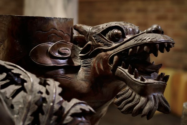 Où trouver des cours de sculpture sur bois traditionnels à Bali ?